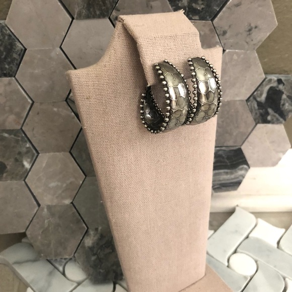 Vintage Jewelry - Vintage Sterling Silver Oval Shape Earrings